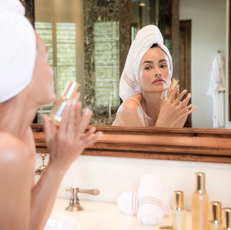 Follow these 4 easy tips for a younger, fresher complexion!